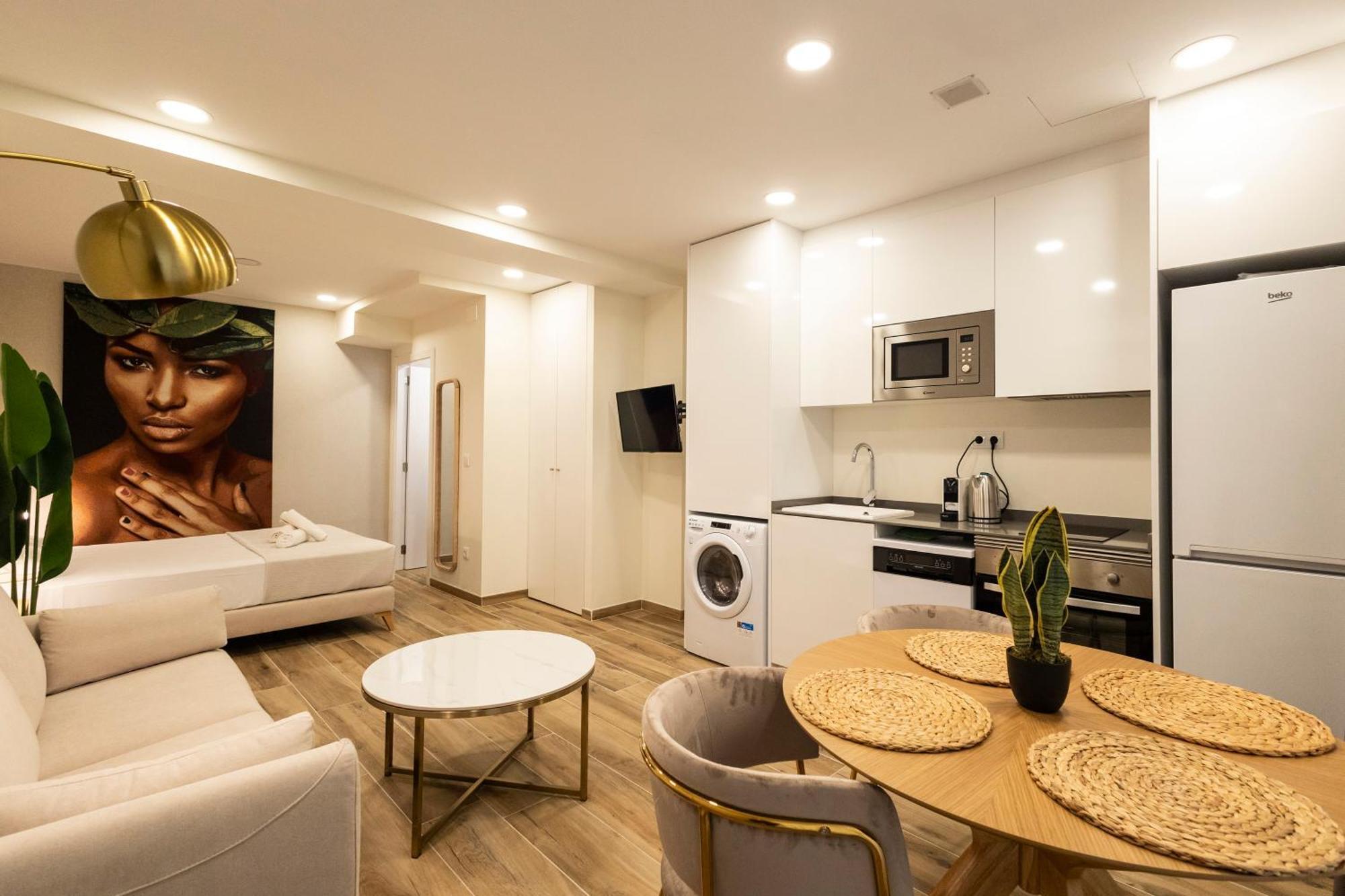 Cortes Suites By Concept Flats Valencia Exterior foto