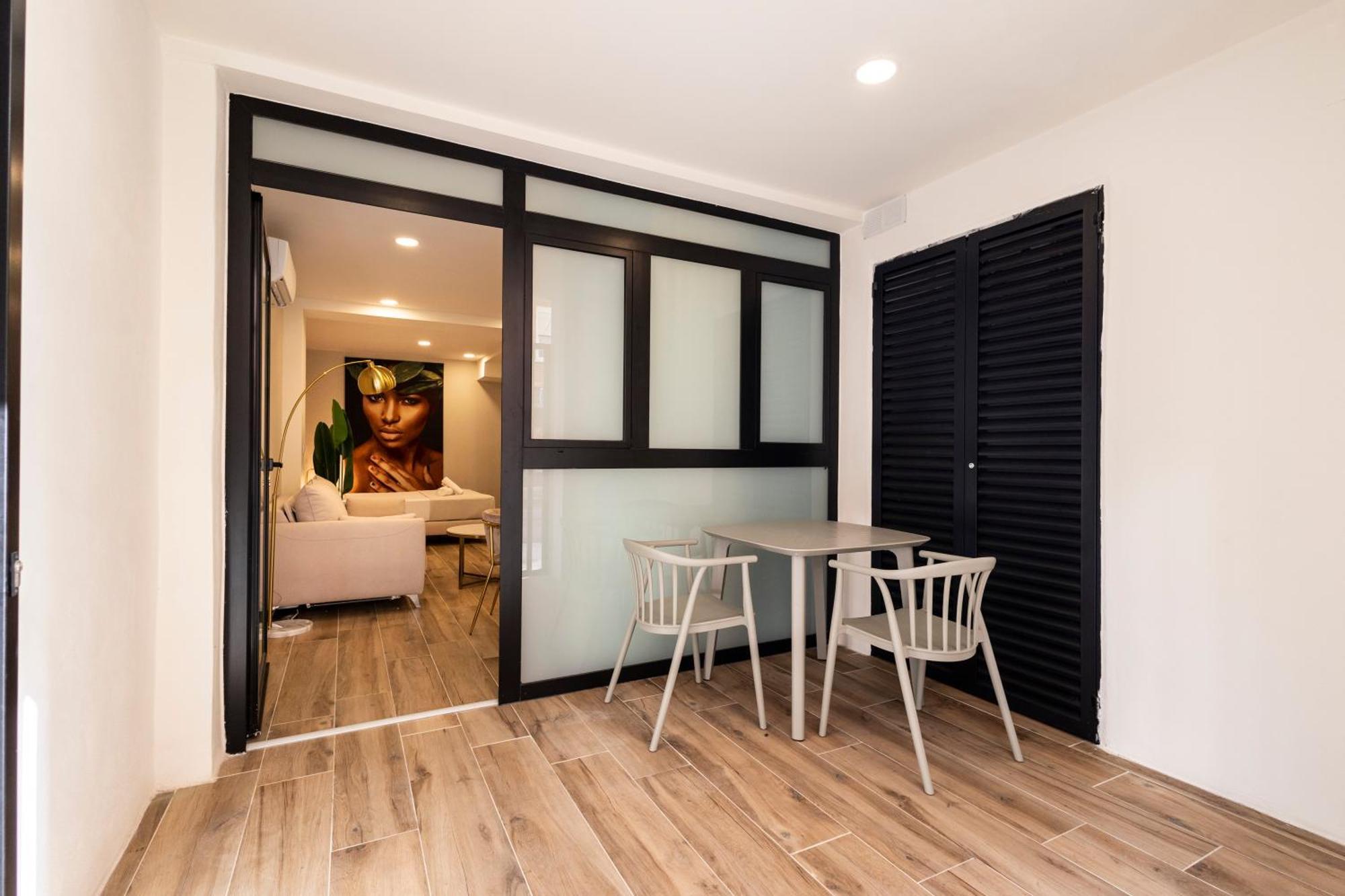 Cortes Suites By Concept Flats Valencia Exterior foto