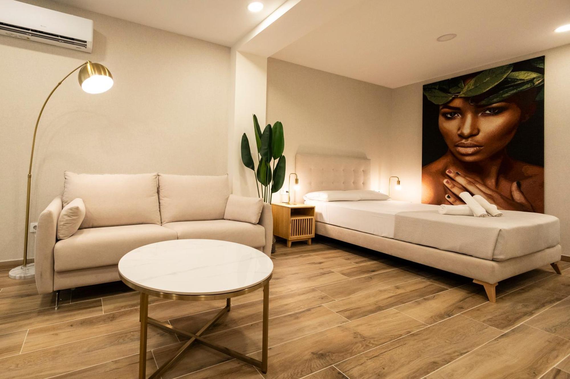 Cortes Suites By Concept Flats Valencia Exterior foto