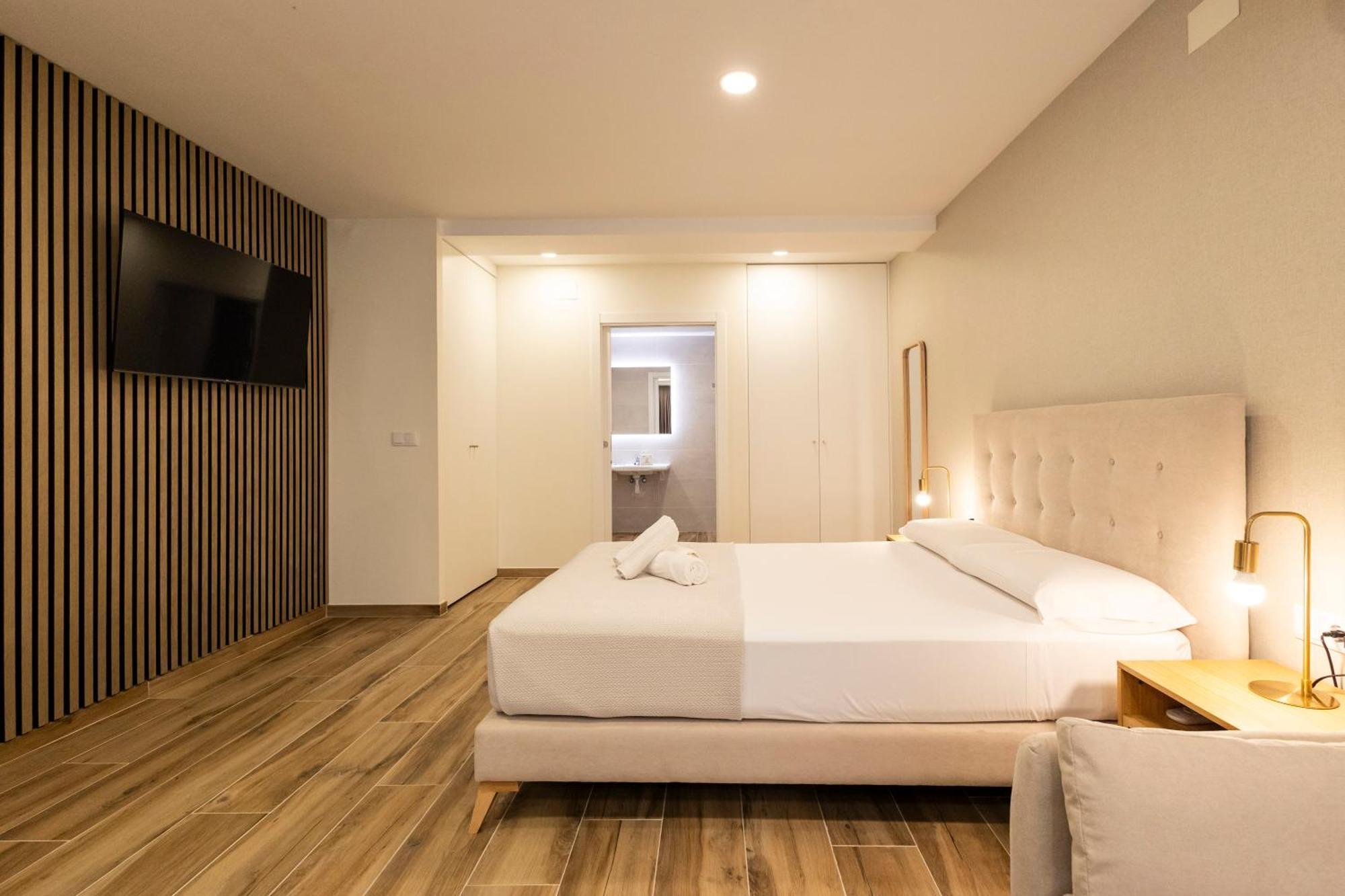 Cortes Suites By Concept Flats Valencia Exterior foto